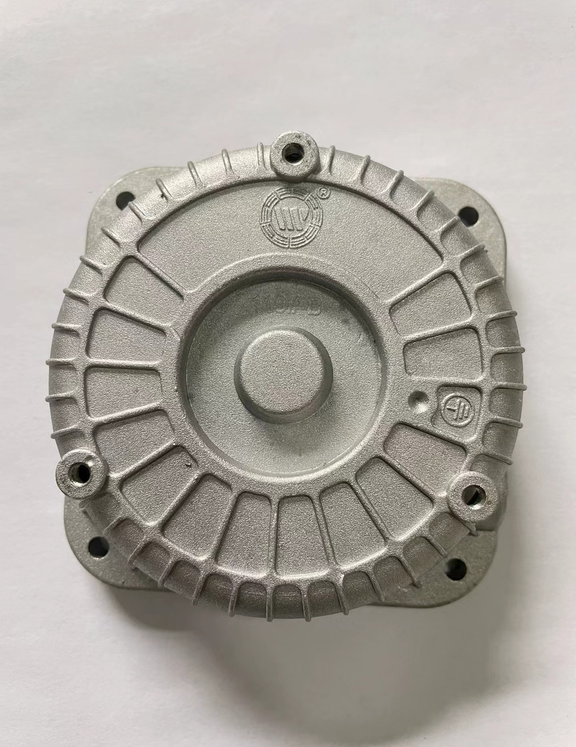 Aluminum die cast end cover